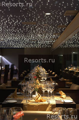 The Ixian Grand Hotel 23